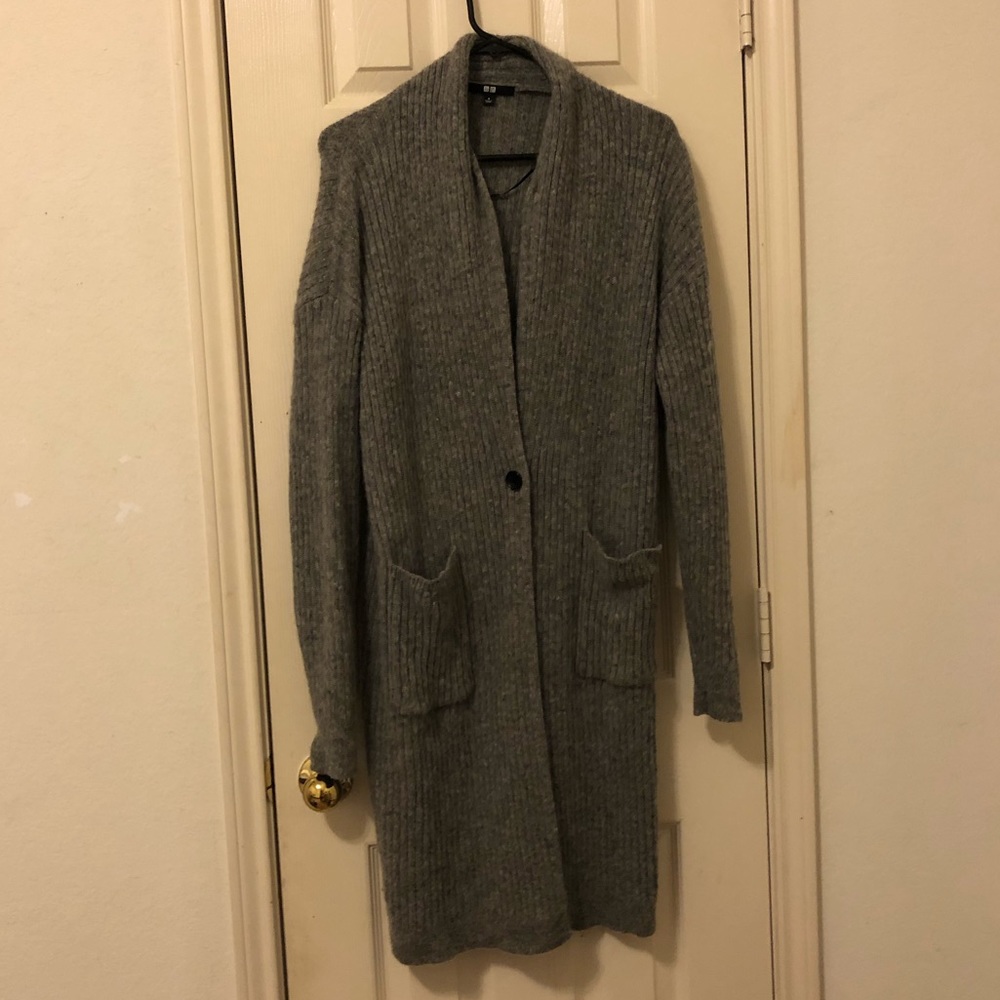 UNIQLO Thick Knit Long Gray Cardigan - Small